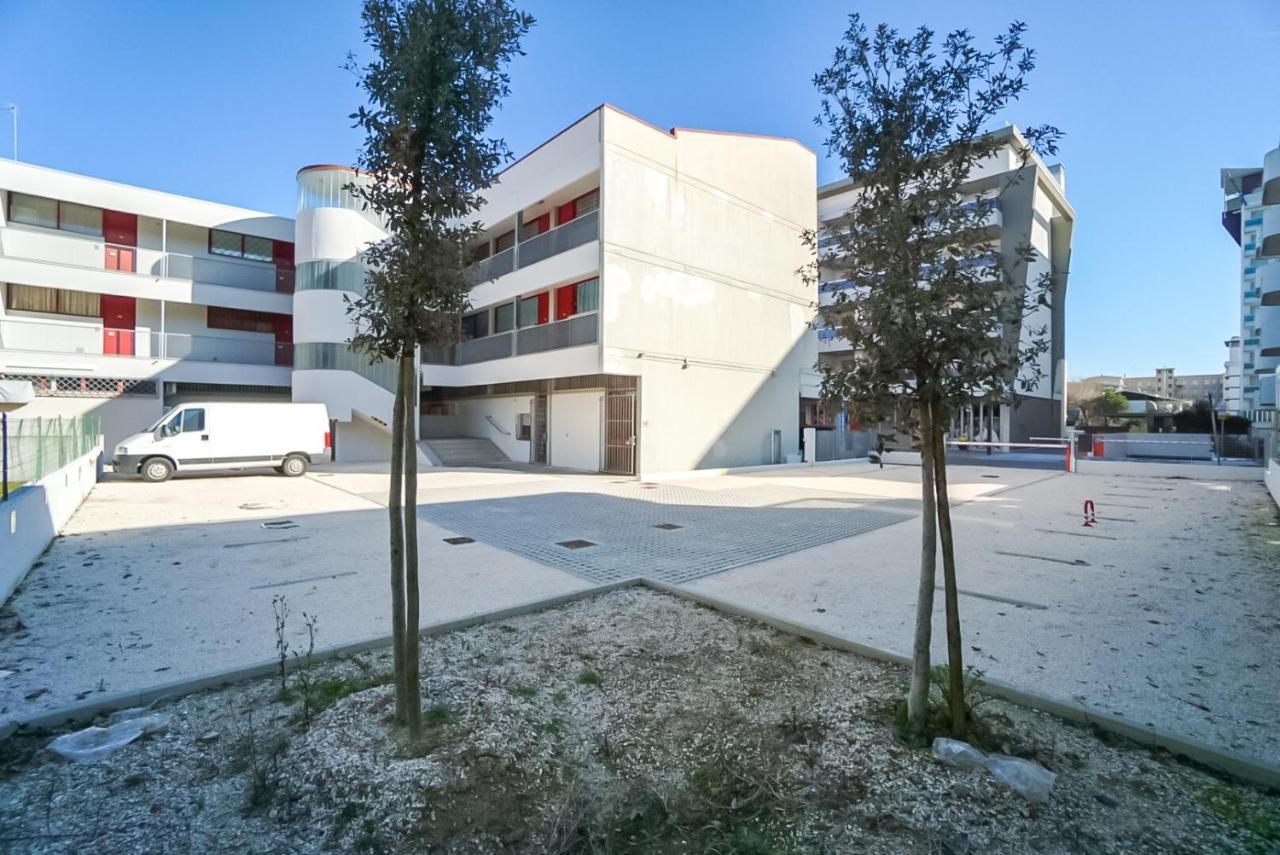 Condominio Clyo Bibione Extérieur photo